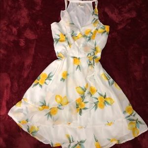 Beautiful white dress with yellow lemon
